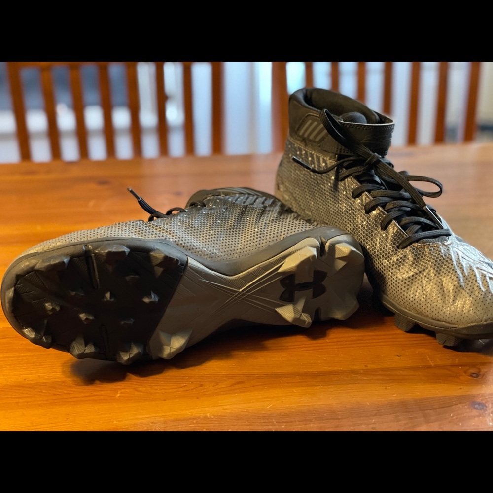 Cleats - Picture 4 of 4